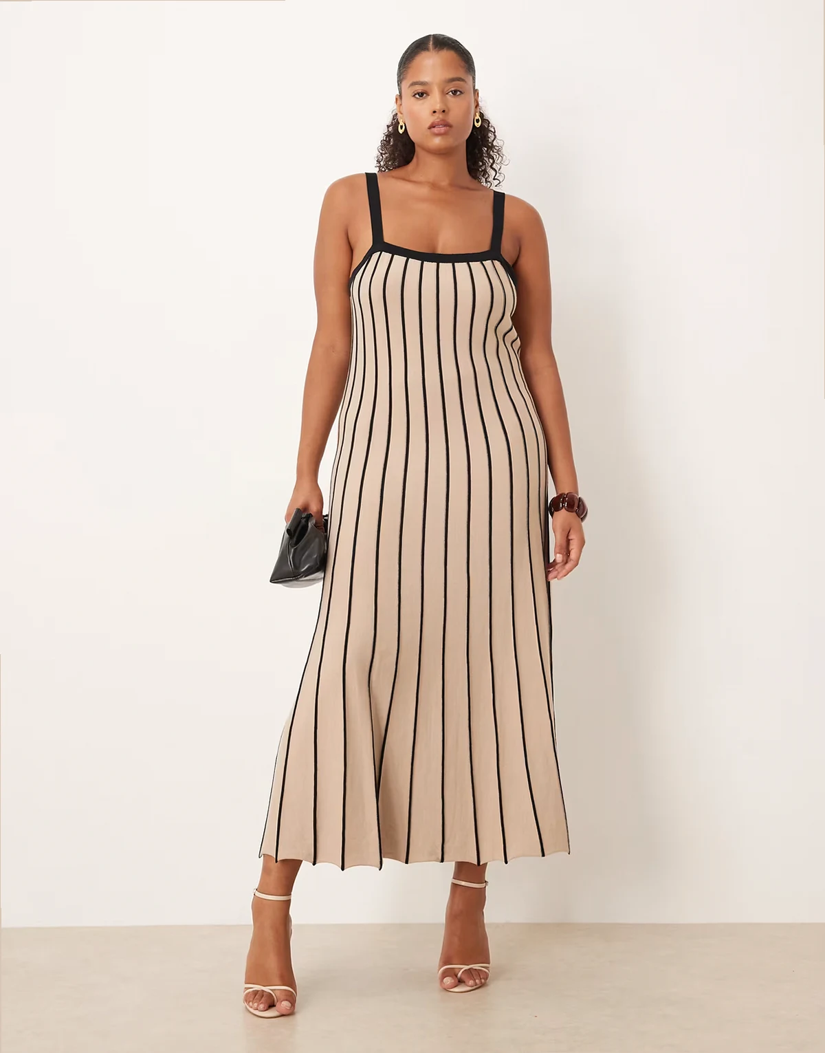 Alyssia striped midaxi dress in beige