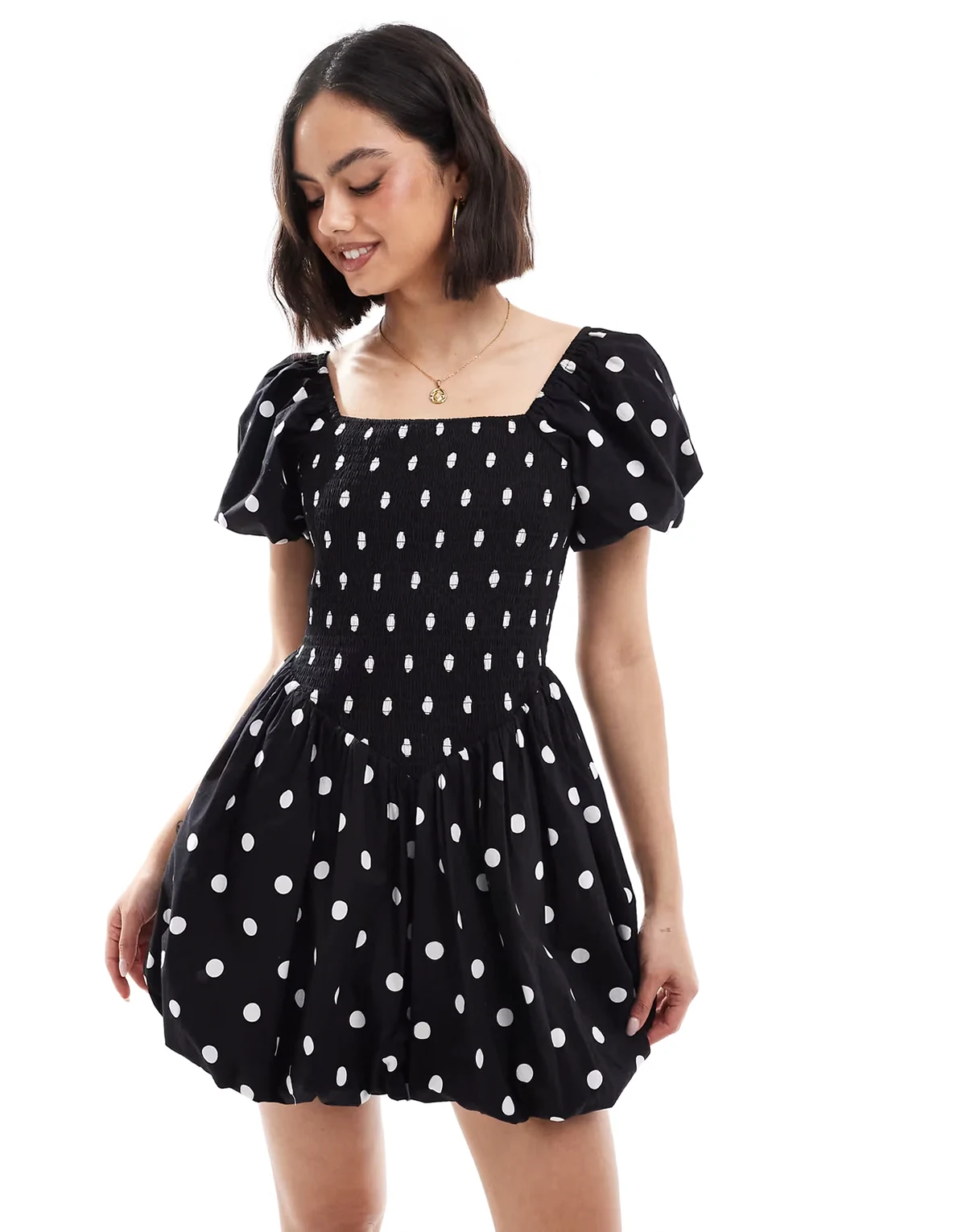 – Popeline-Minikleid in Schwarz mit Ballonsaum und Punktemuster