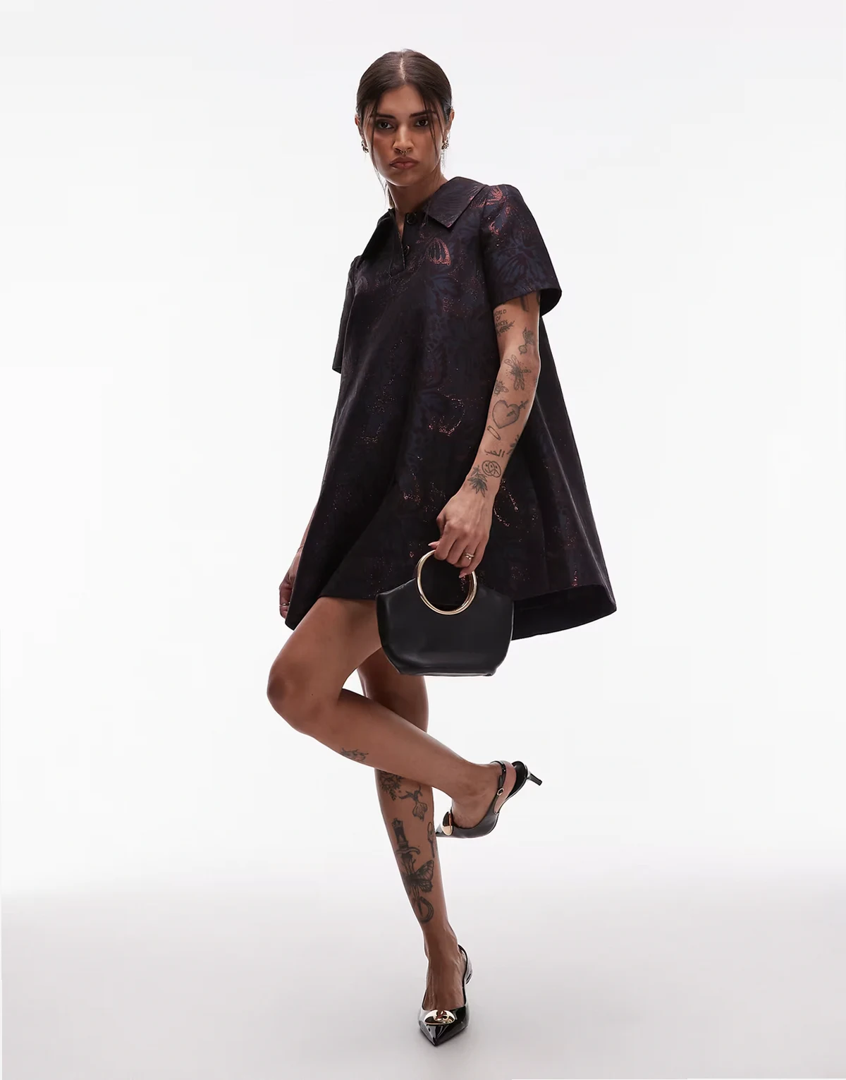 – Ausgestelltes Minikleid aus Metallic-Jacquard mit Kragen und farblich abgestimmtem Schmetterlingsmuster