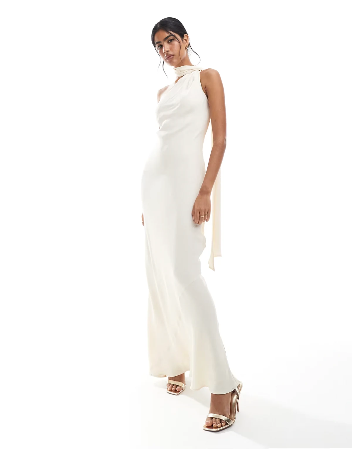 – Bridesmaid – Maxikleid in zartem Elfenbeinweiß mit One-Shoulder-Schalträger
