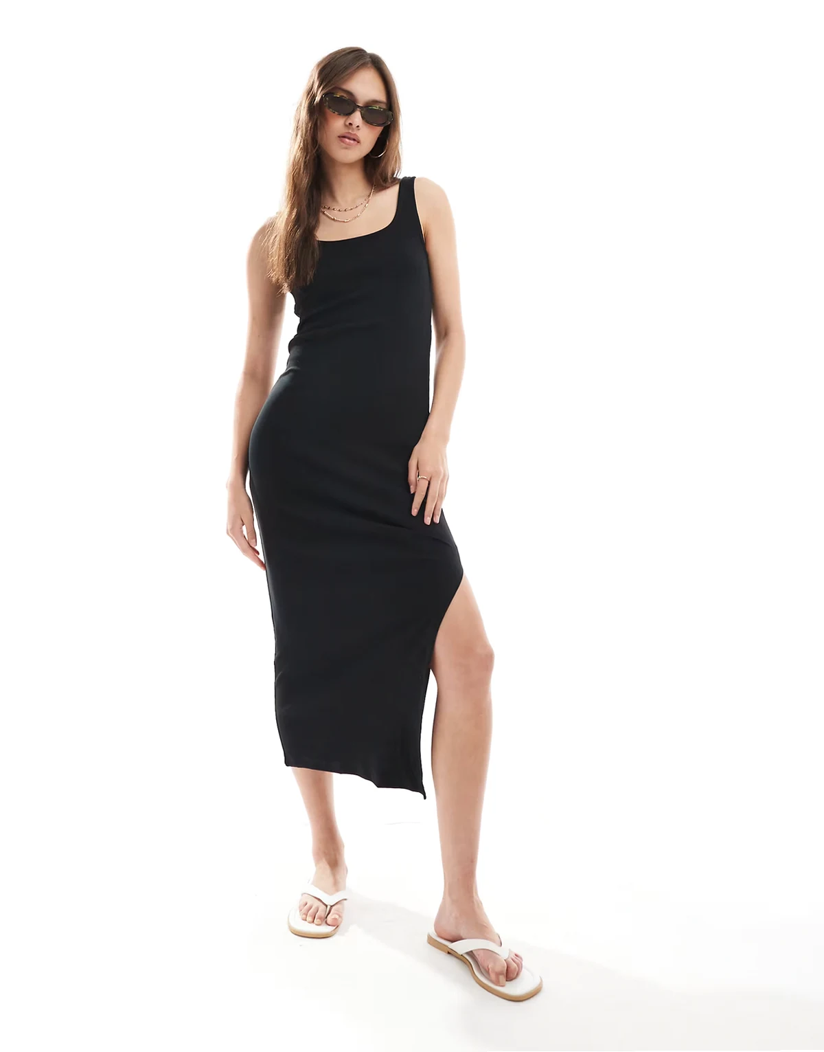 – Geripptes Tanktop-Midikleid in Schwarz
