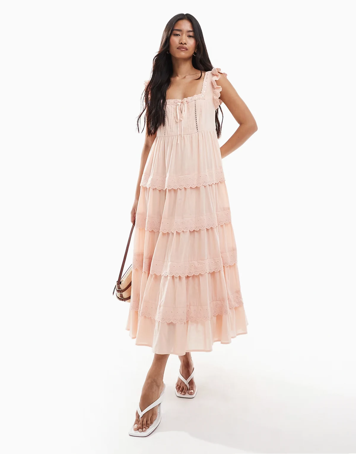 – Babydoll-Maxikleid in Pfirsich mit Spitzenbesatz und Lochmuster