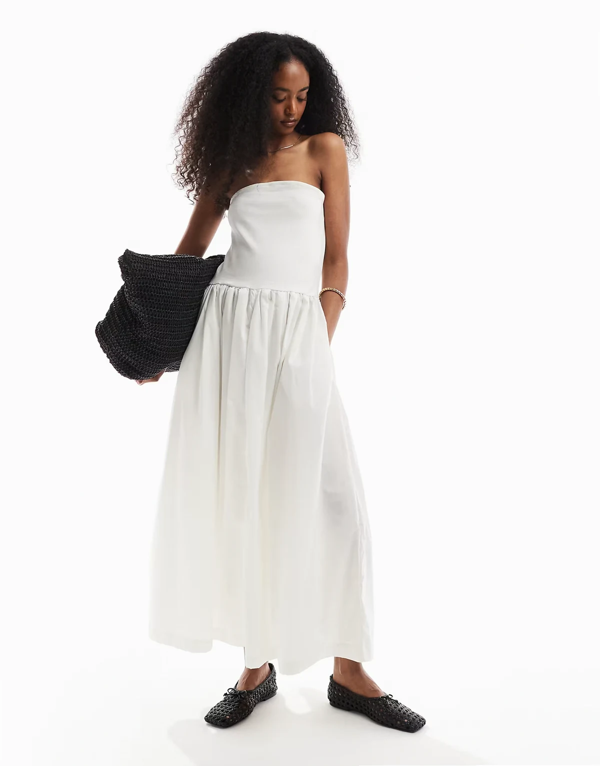 – Trägerloses Midikleid in Weiß