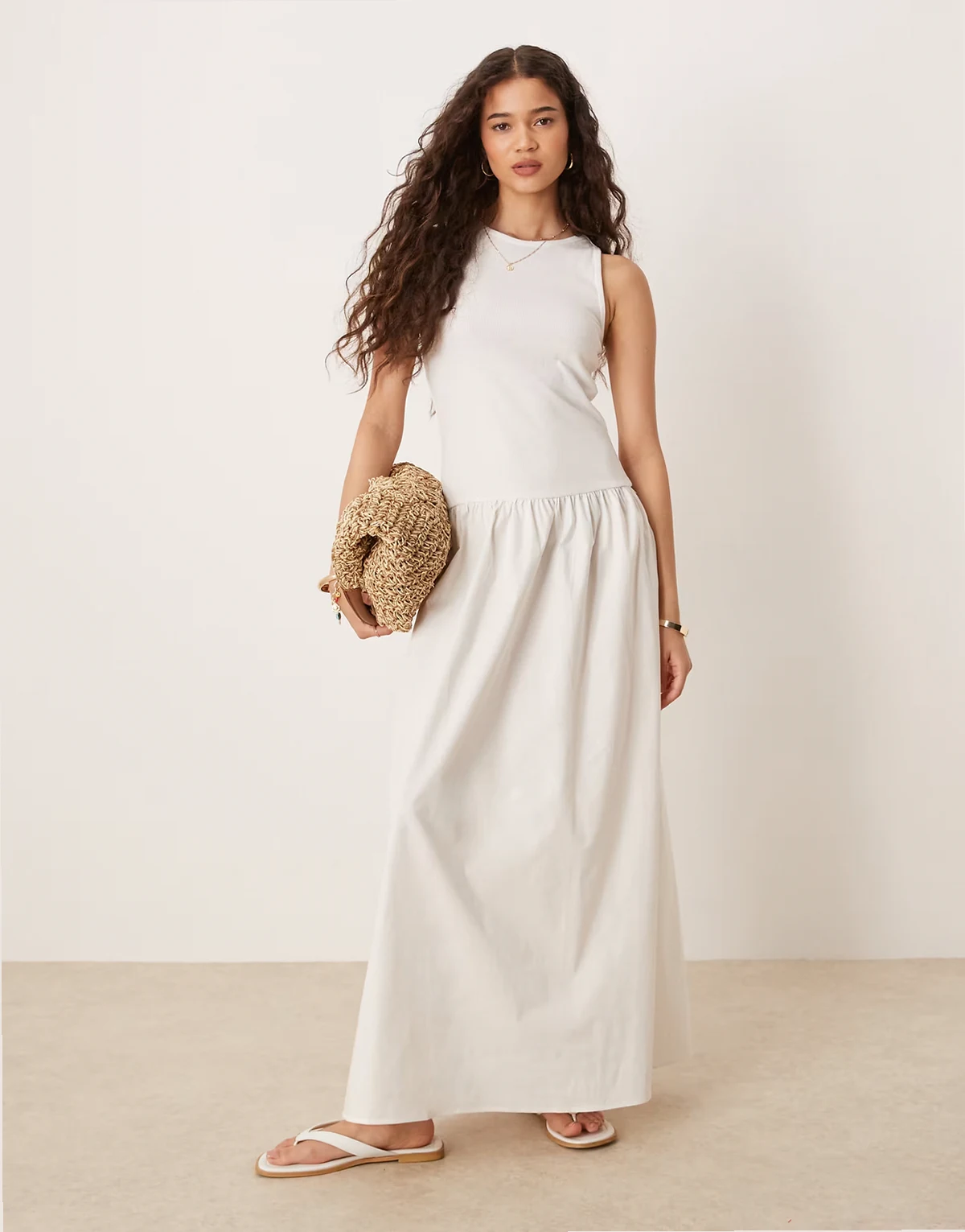– Ärmelloses Maxikleid in Cremeweiß mit Popeline-Rockdetail