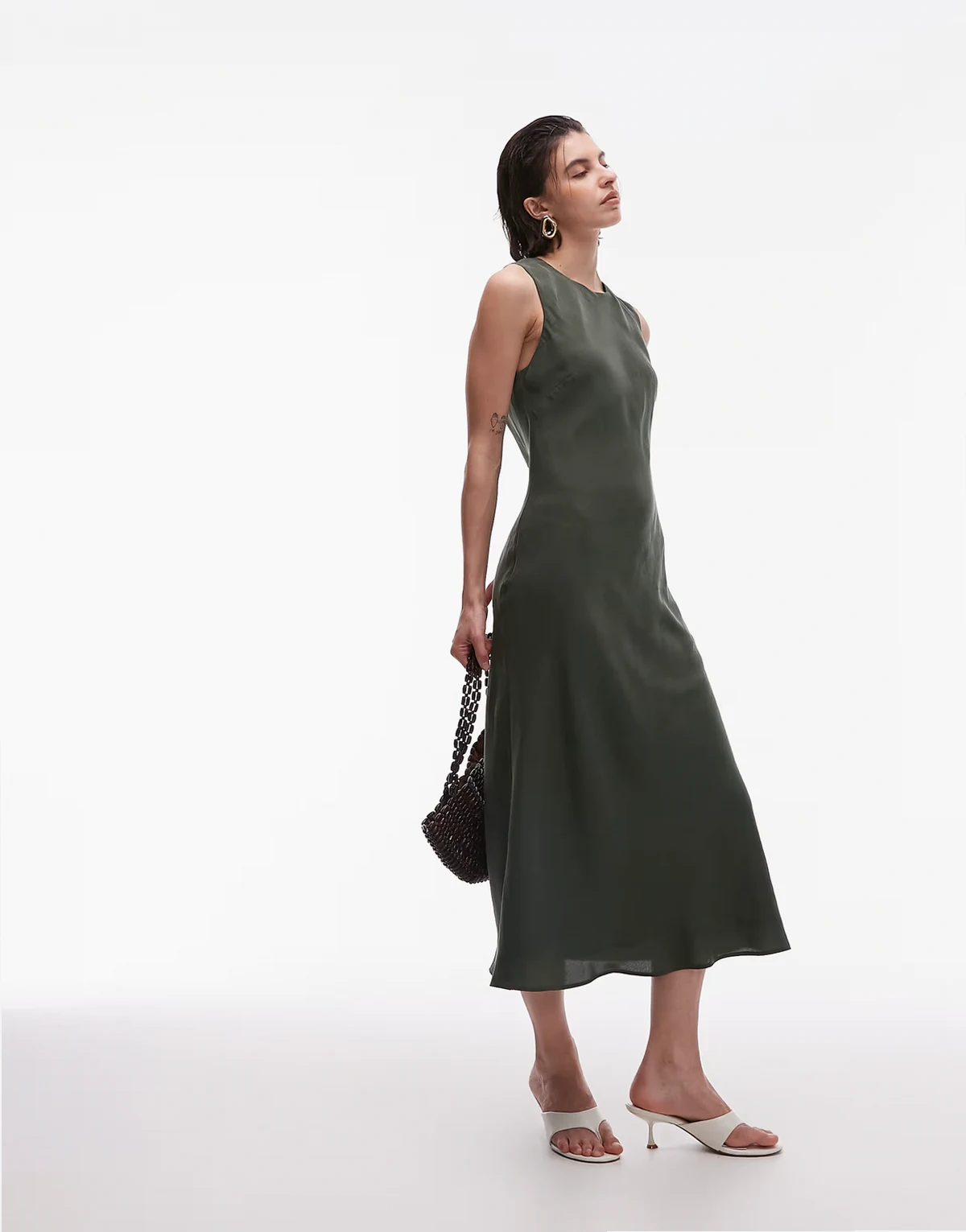 – Midikleid aus Satin in Olivgrün