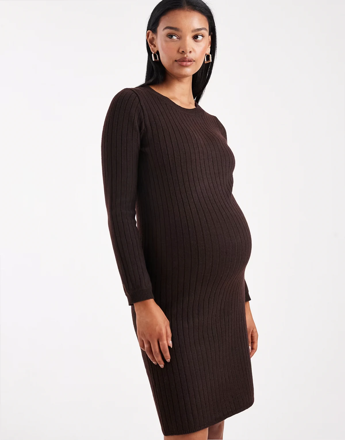 Mamalicious Maternity – Minikleid aus Rippstrick in meliertem Schokobraun mit Taillenband, Umstandsmode