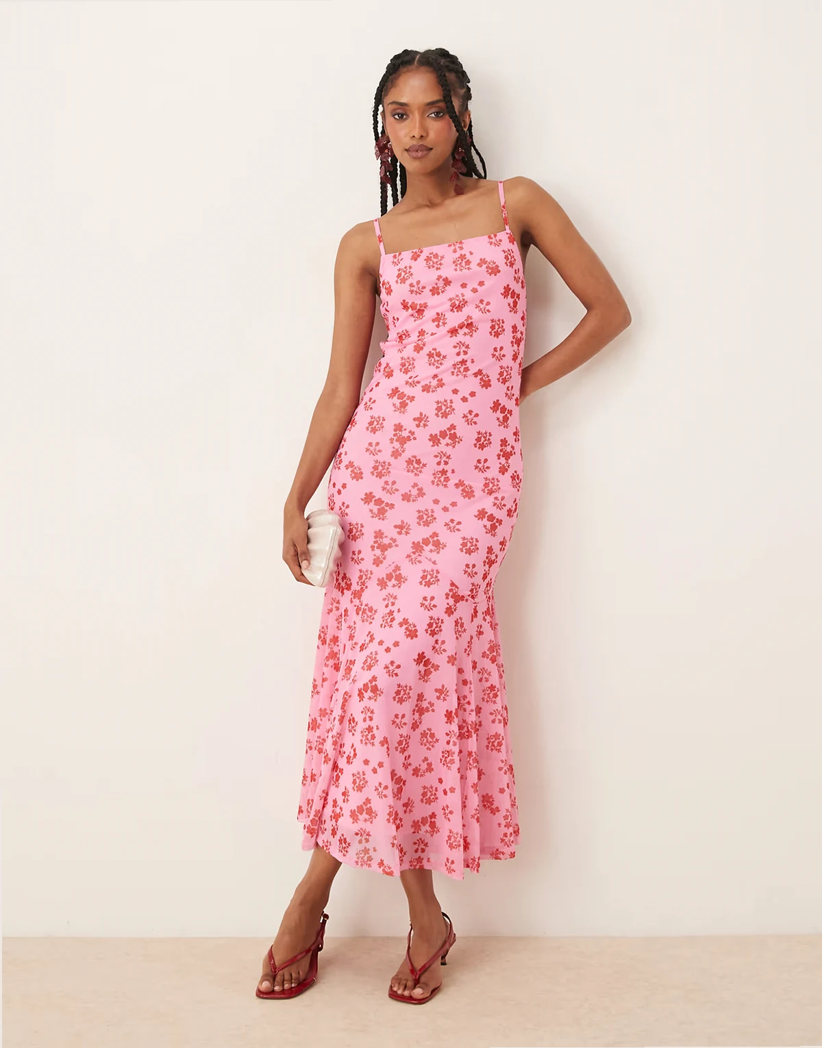 – Camisole-Maxikleid aus Netzstoff in Rosa mit Blumenprint mit eckigem Ausschnitt