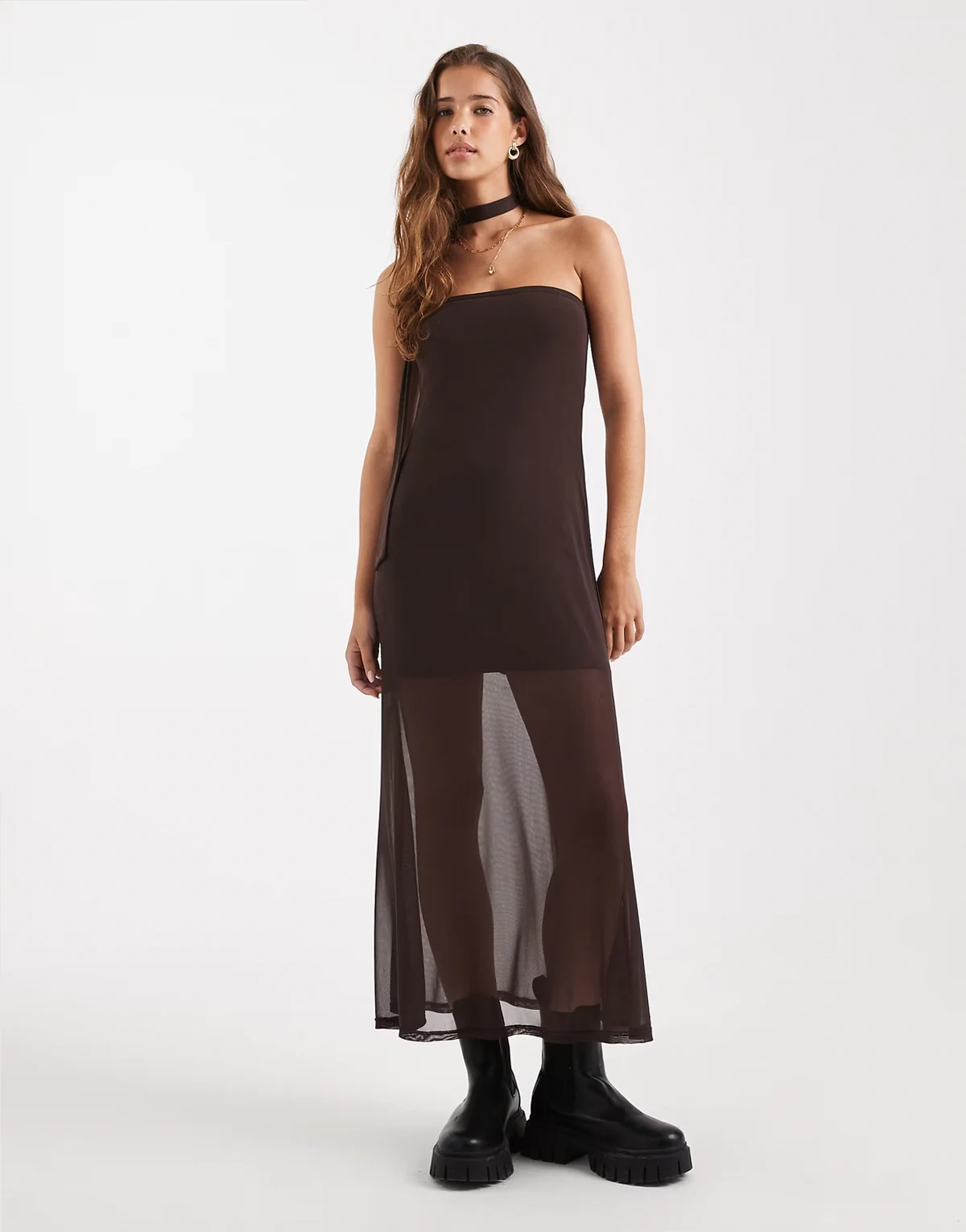 – Maxikleid in Schokobraun mit Schaldetail