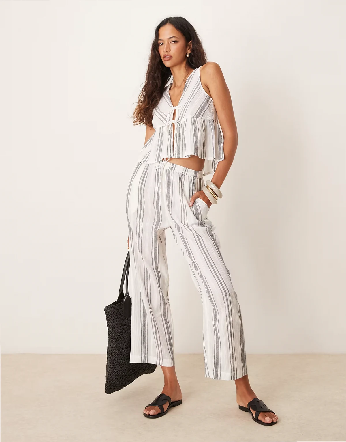 stripe beach set in gray