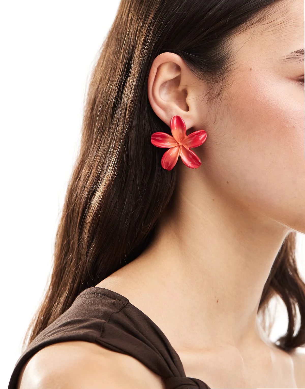 – Długie kolczyki z kwiatami lotosu w kolorze czerwonym