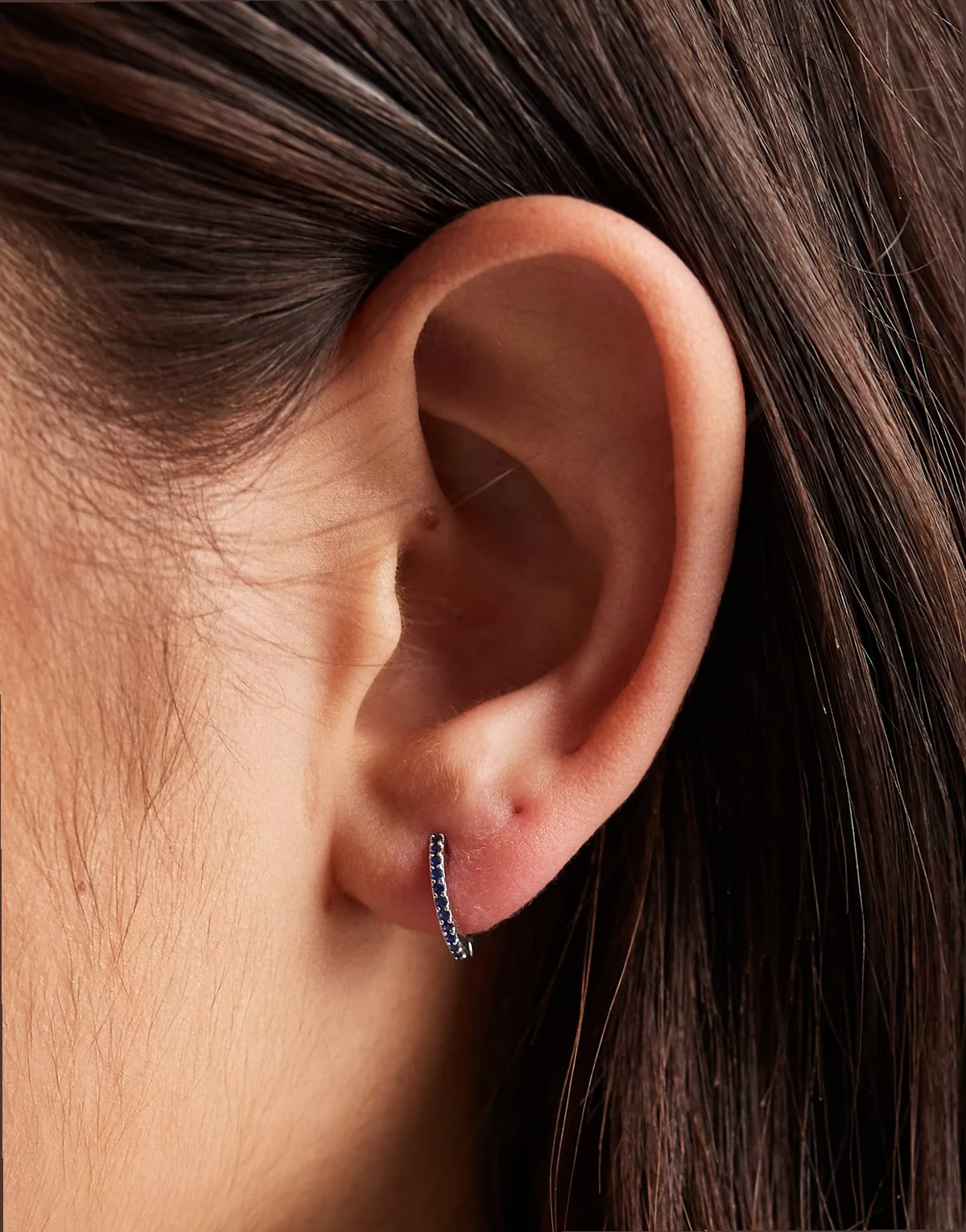 8mm blue crystal hoop earrings in silver