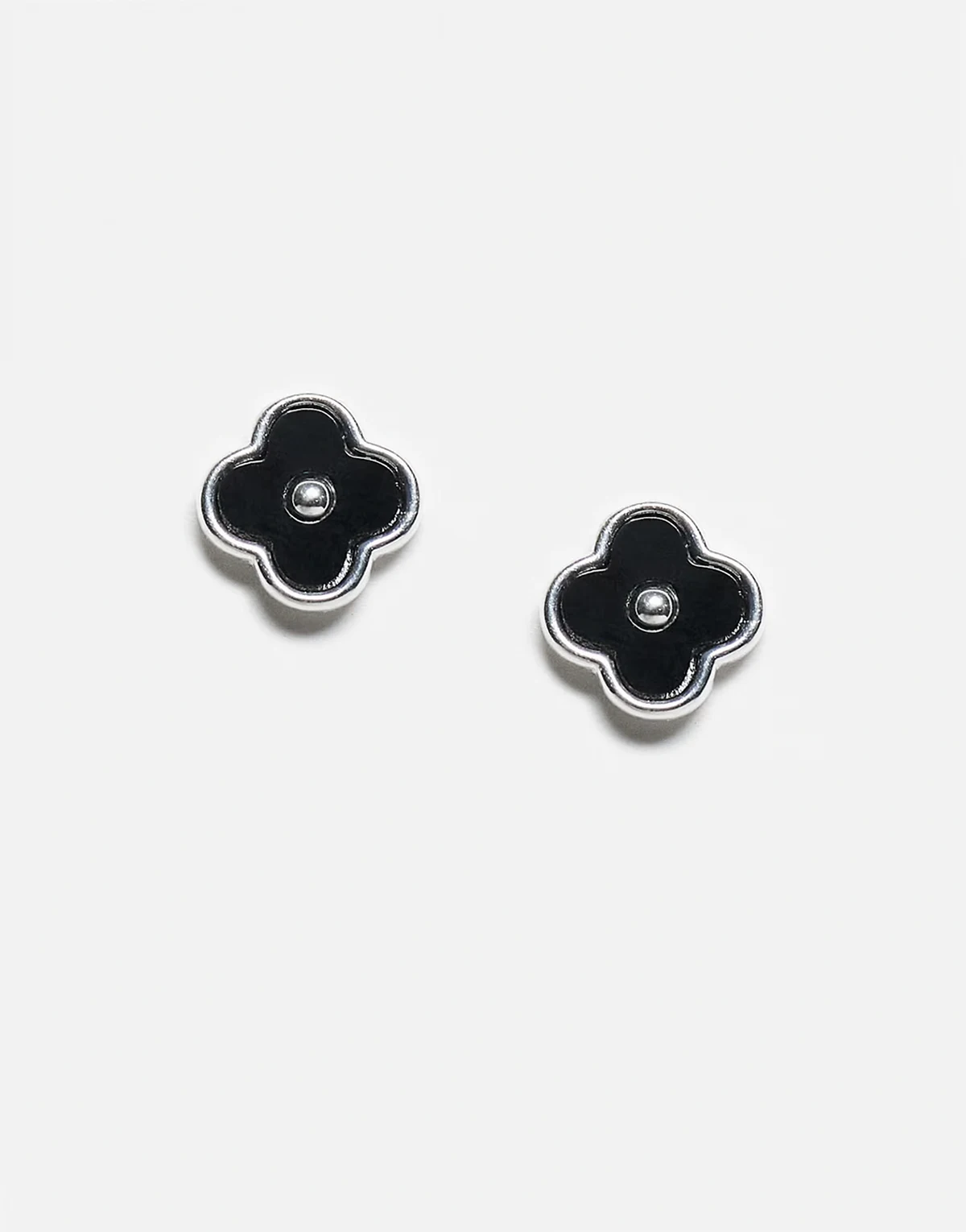 black onyx clover stud earrings in sterling silver