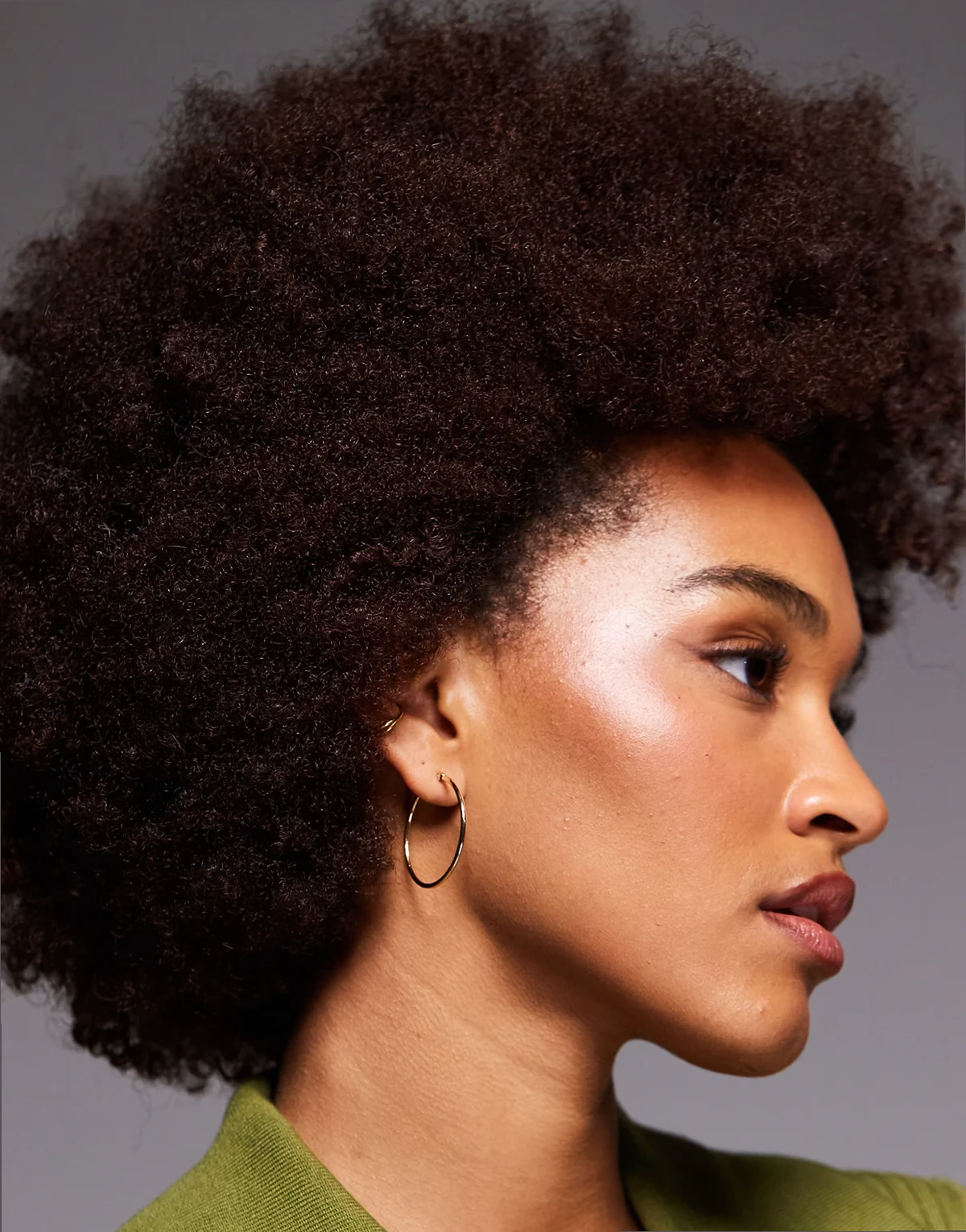 – Jaborosa – Duże pozłacane kolczyki-koła