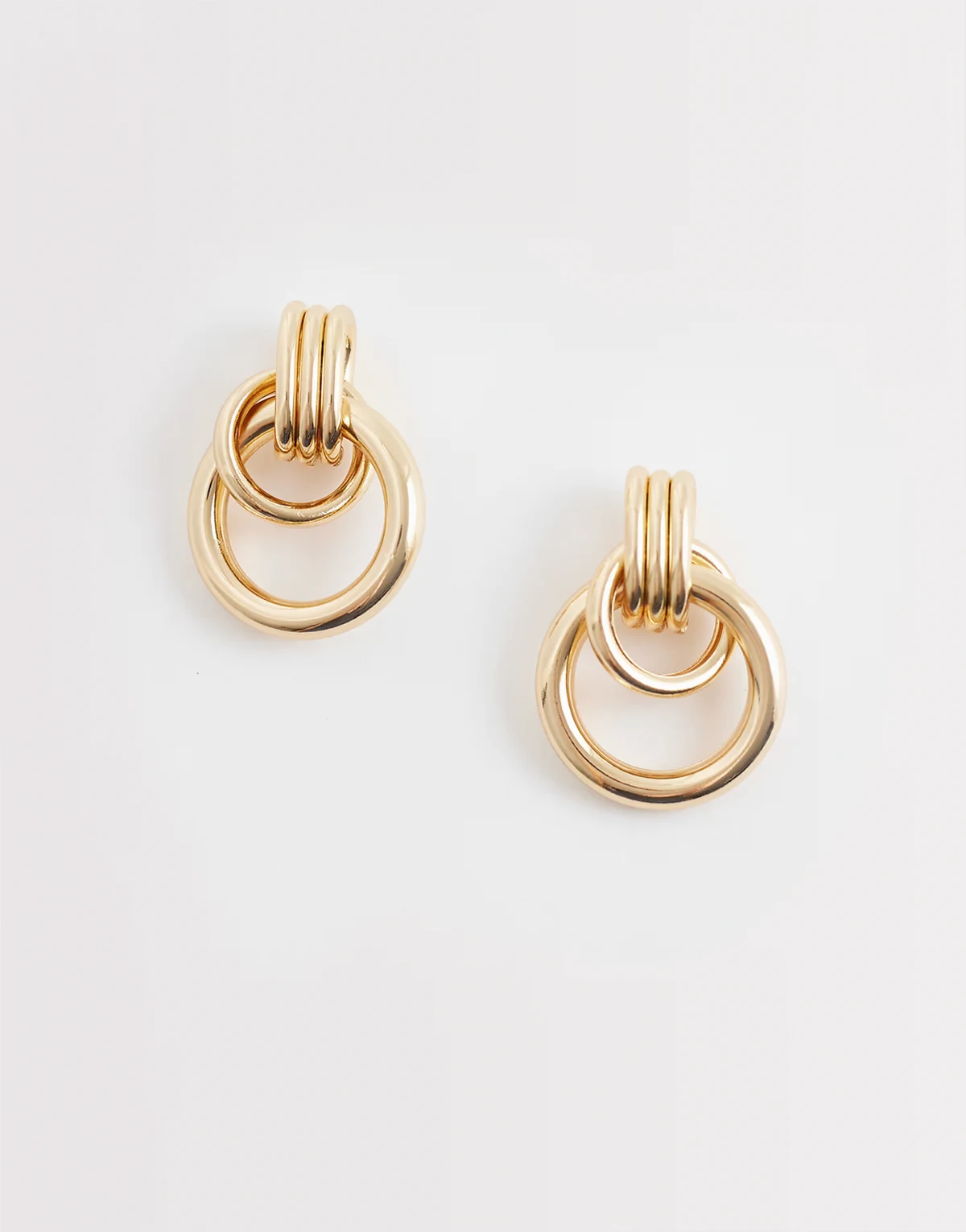 vintage doorknocker earrings in gold