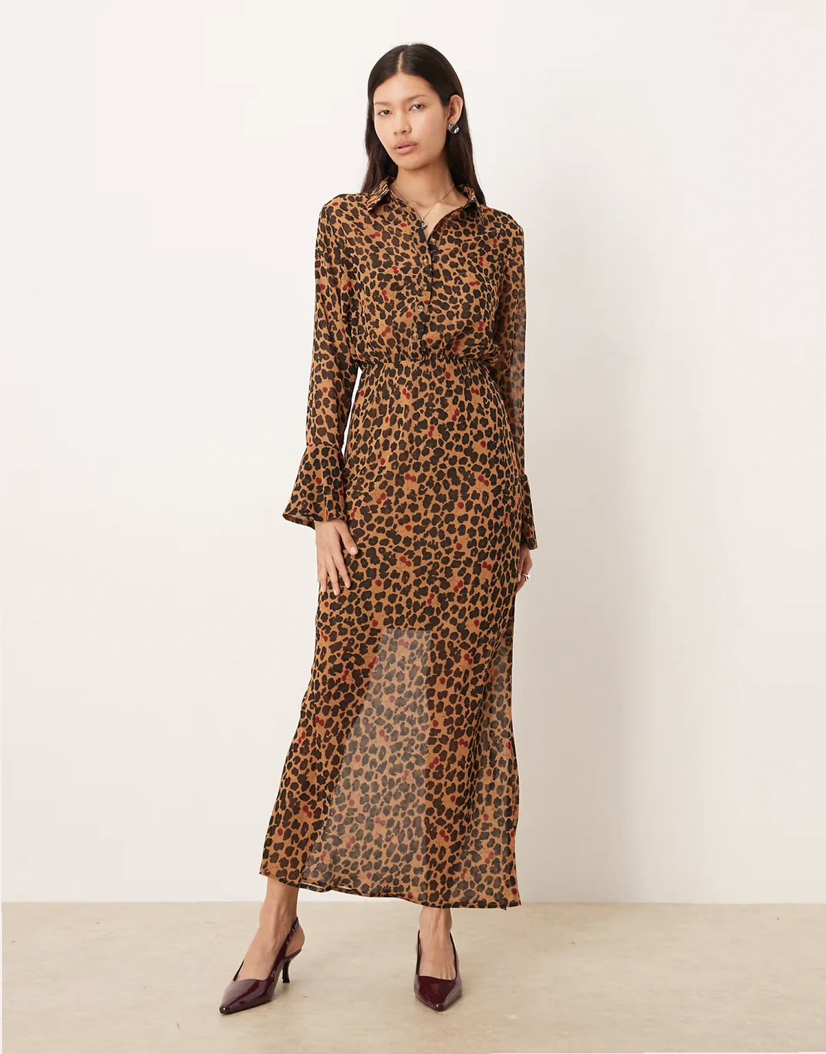 – Mia – Sukienka koszulowa midaxi w zwierzęcy wzór z wisienkami