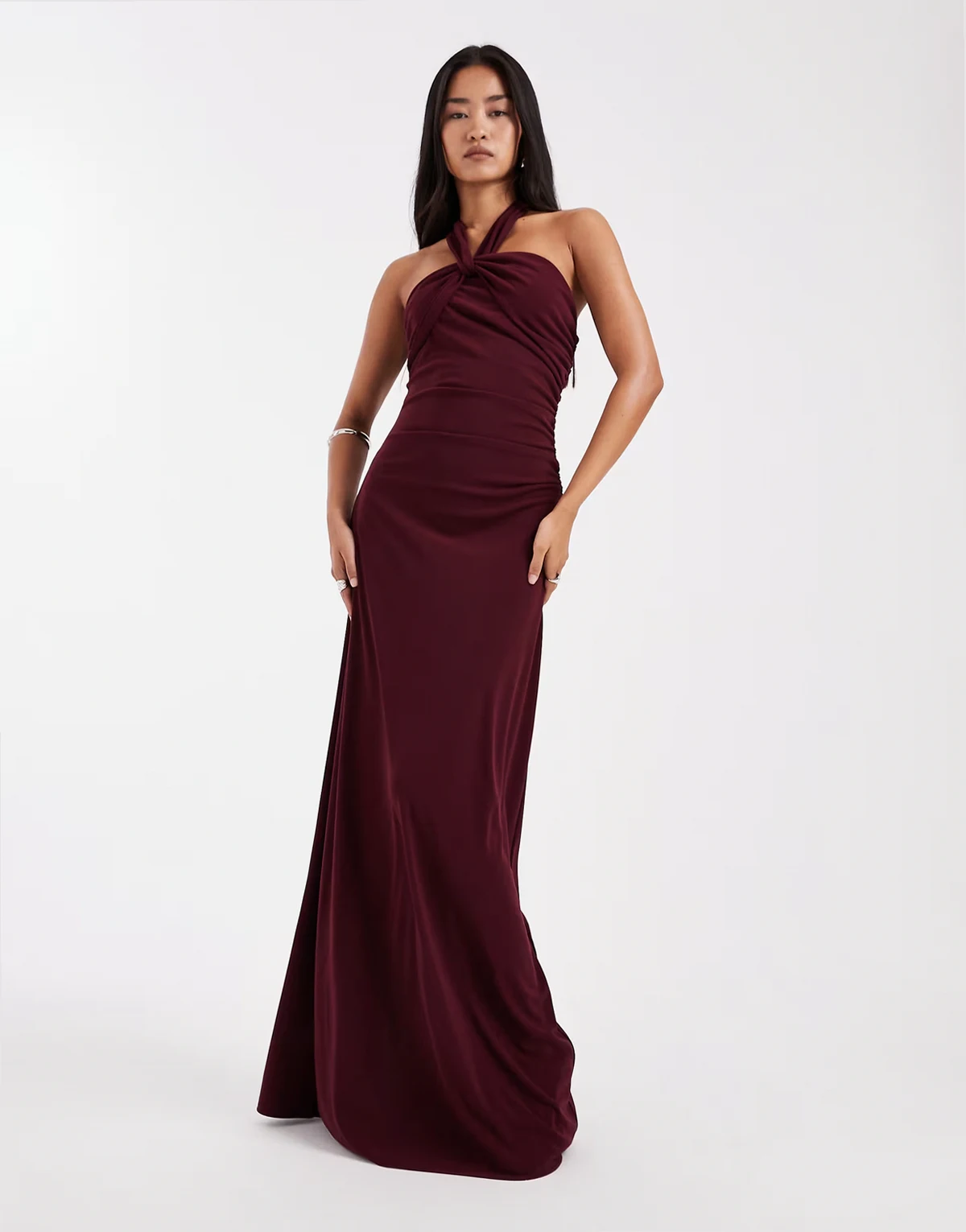 Bridesmaids – Ciemnoczerwona sukienka maxi z dekoltem typu halter i stretchem