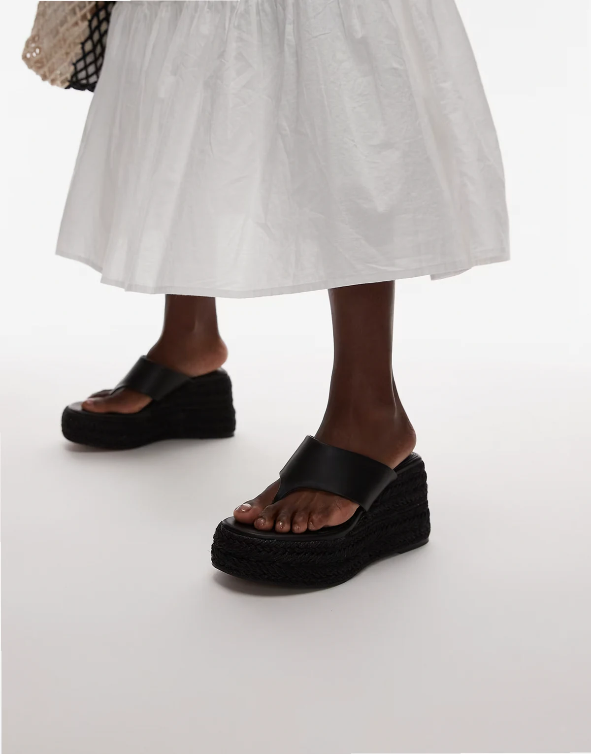 – Heidi – Czarne espadryle japonki na koturnie