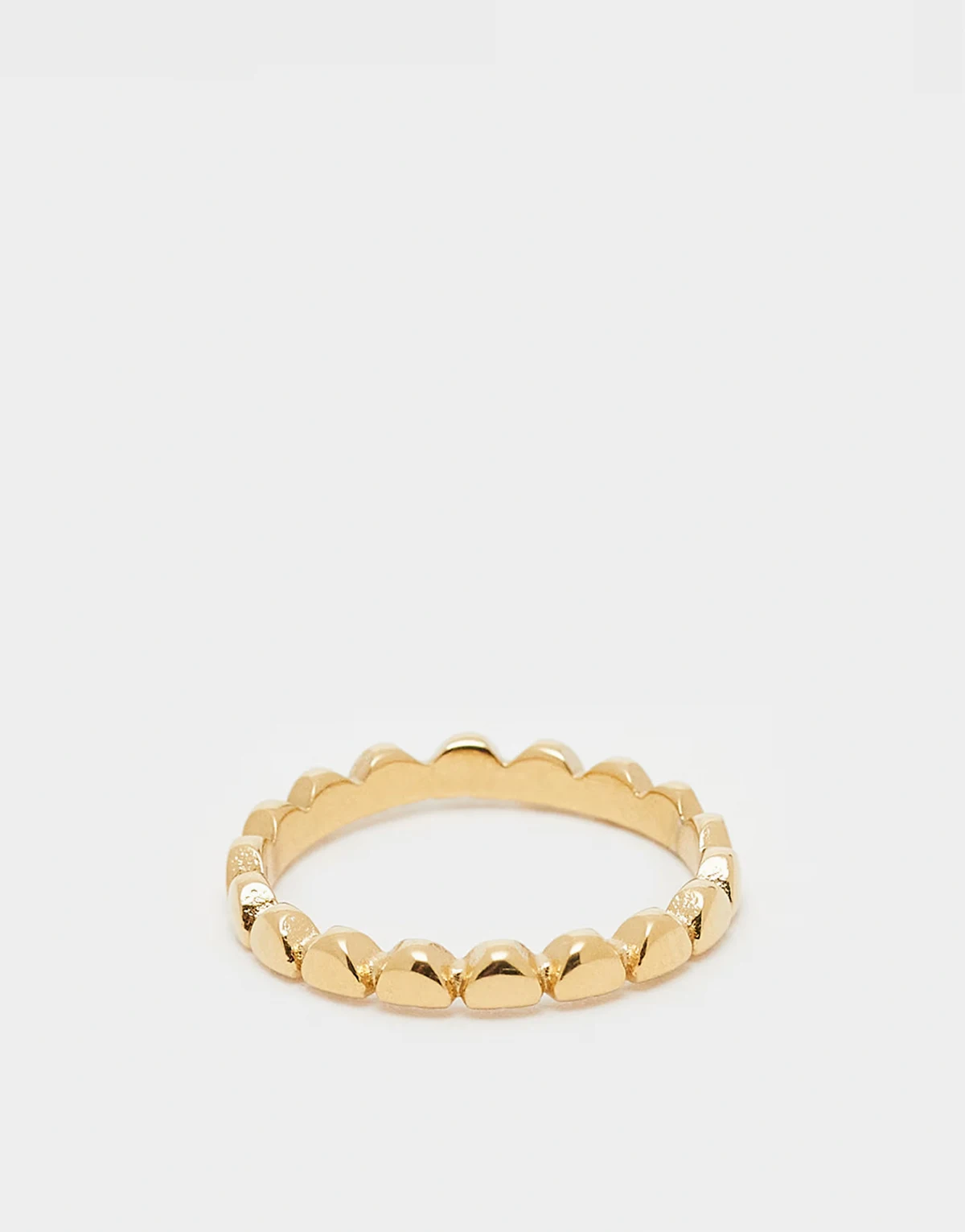 dainty heart band ring with crystal detail in 18kt gold plated stainless steel