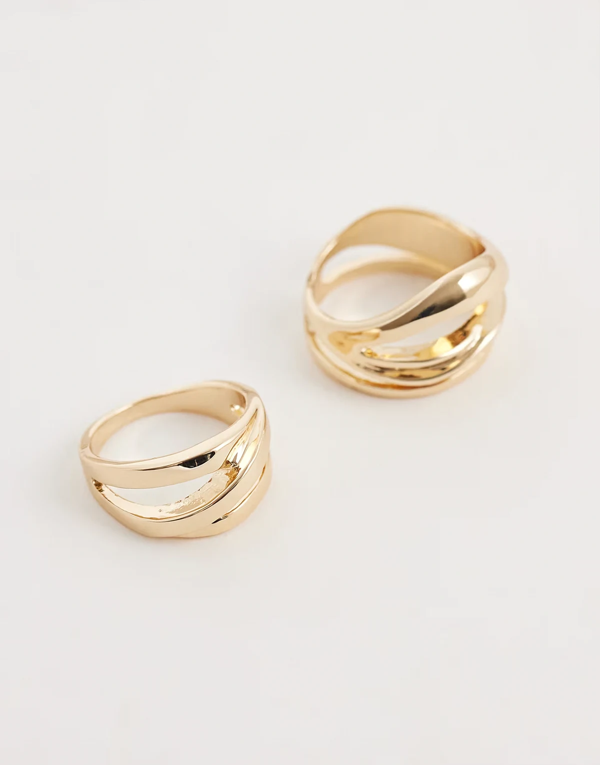 – Abstrakte Ringe in Goldoptik, Multipack