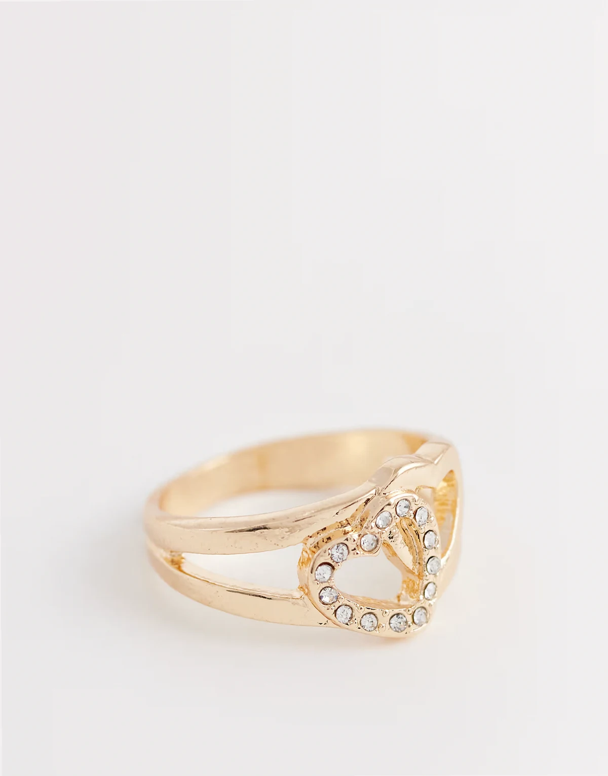 – Goldfarbener Ring mit doppeltem Herzdetail