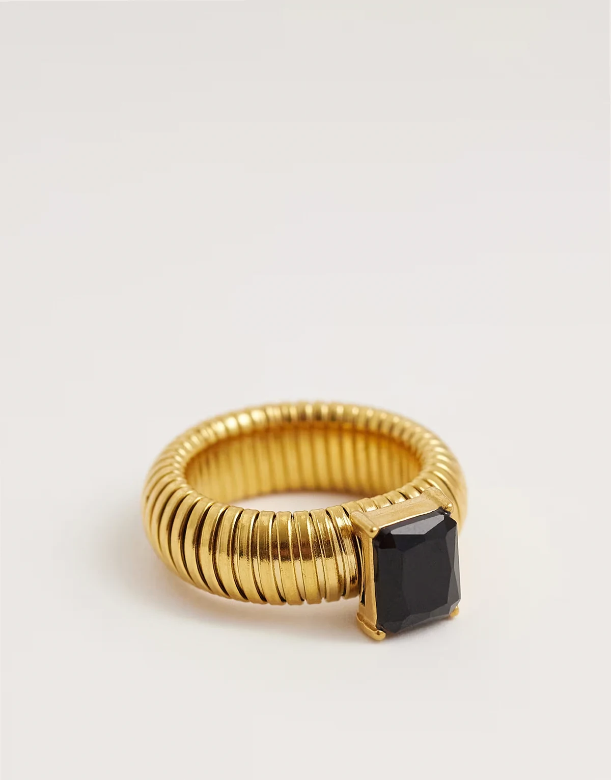 – Exclusive – Bandring aus Edelstahl in Goldoptik mit 18-Karat-Vergoldung