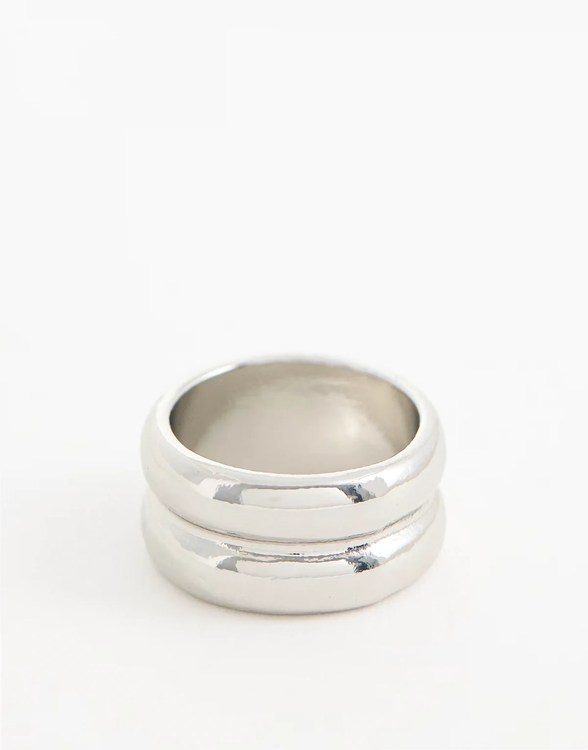 – Breiter Ring in Silberoptik mit Doppelband-Design
