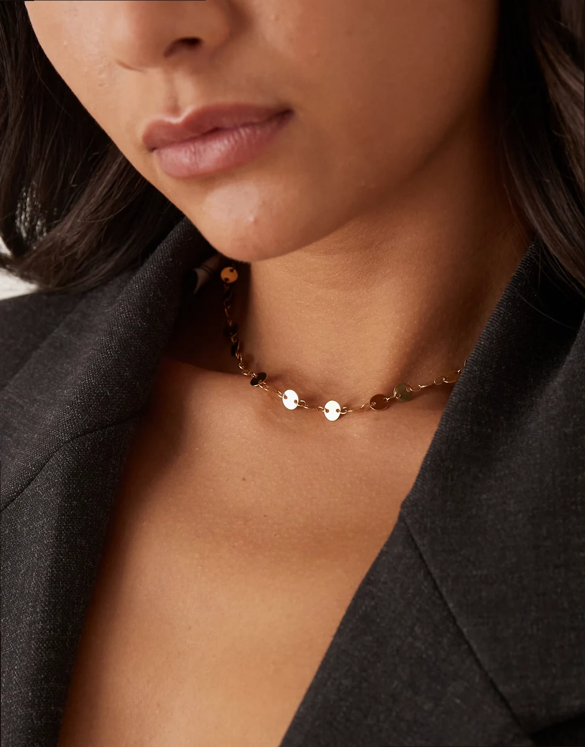 disc chain collar necklace in 18k gold plated