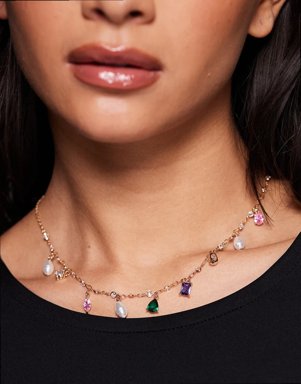 – Flissia – Naszyjnik w kolorze złota z zawieszkami