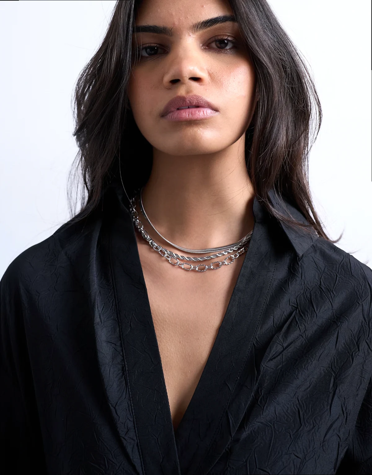 – Mina – Wielorzędowy naszyjnik łańcuszkowy z wodoodpornej stali nierdzewnej w kolorze srebra