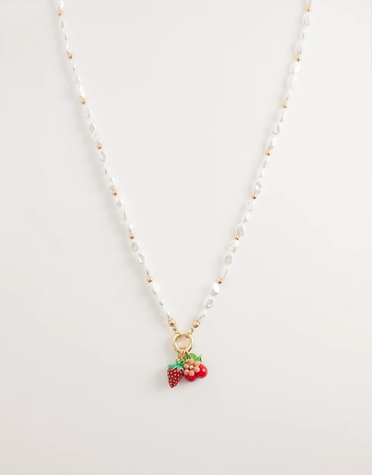 faux pearl cluster charm necklace in white