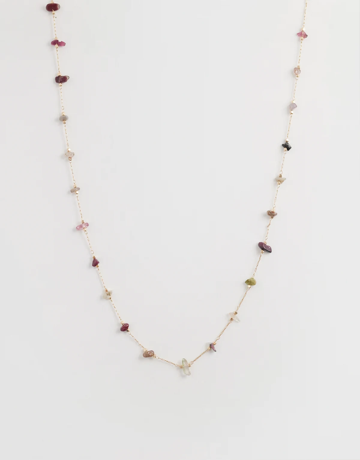 – Kurze, goldfarbene Halskette mit Kunststein-Splittern