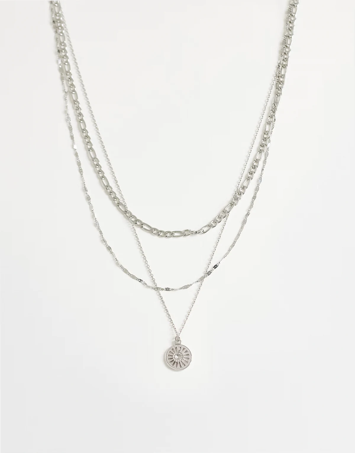 – Nyle – Mehrreihige Halskette aus Edelstahl in Silberoptik mit Anhängern