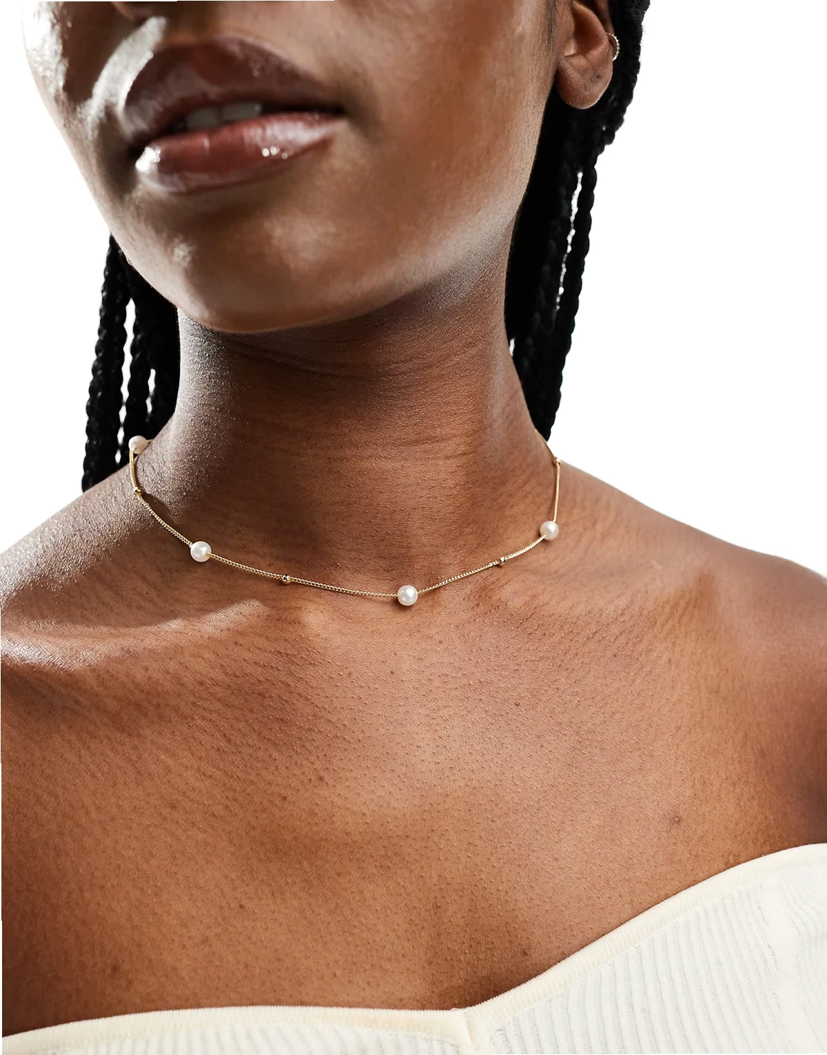 – Halskette mit Perlen und Kugeln in Goldoptik