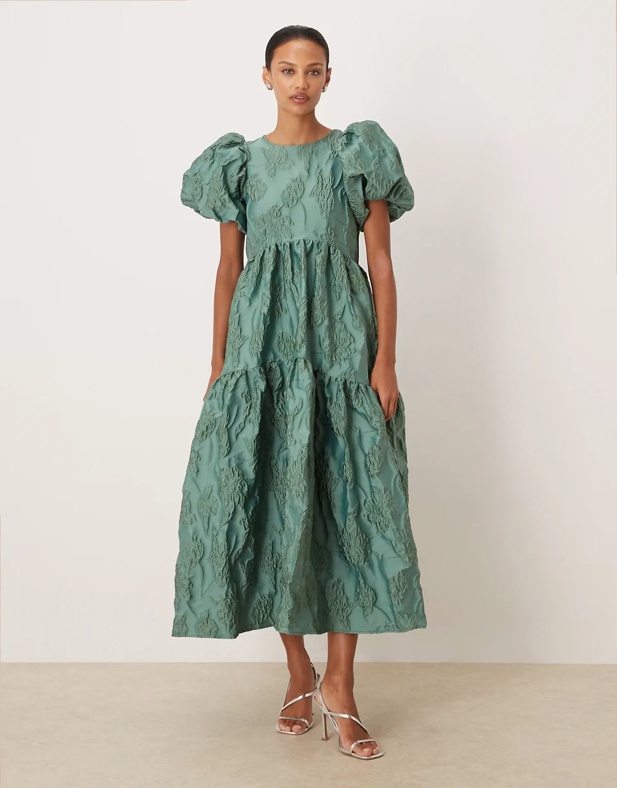 – Harmonia – Jacquard-Midikleid in Grün mit Puffärmeln