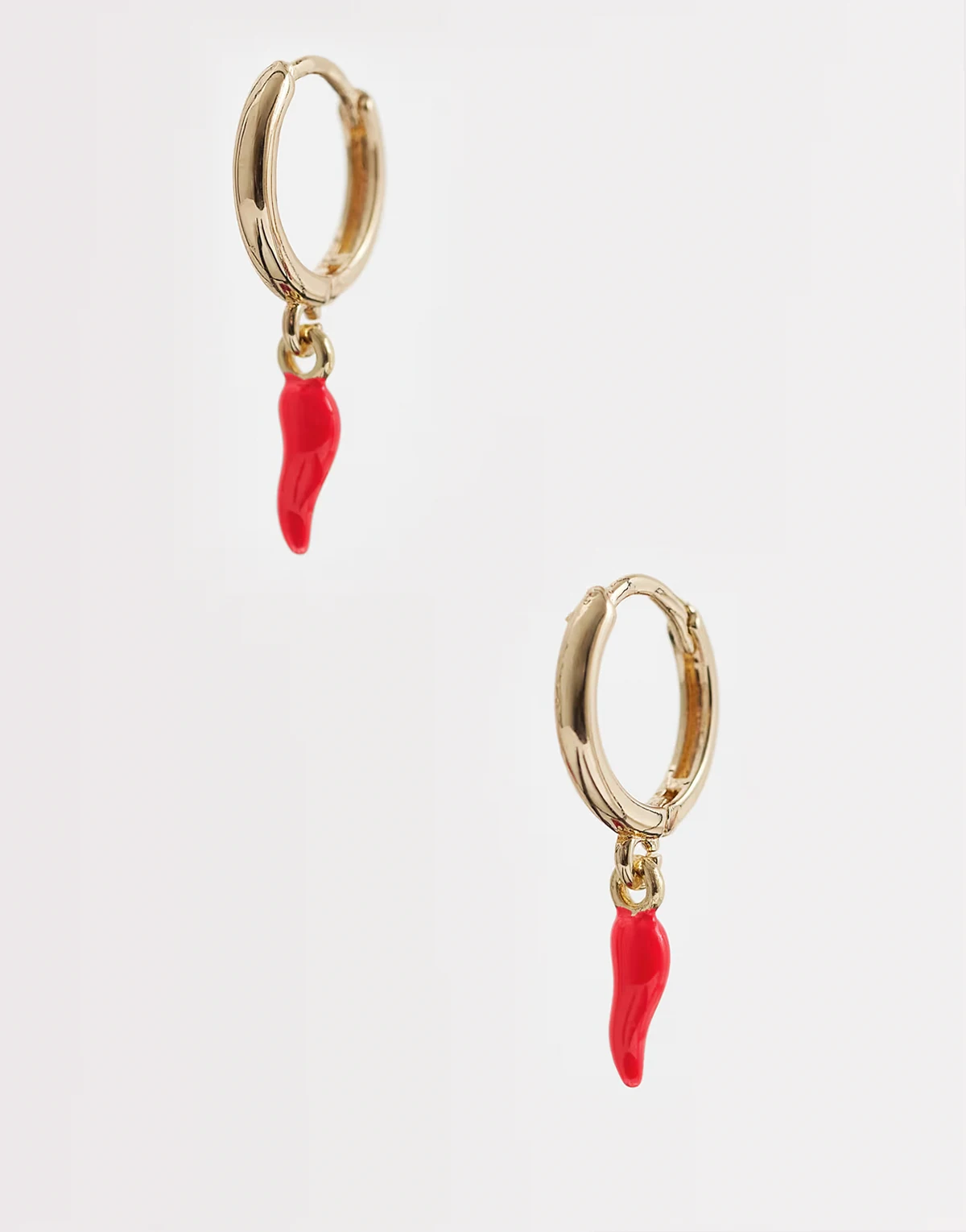 chilli hoop earrings in gold