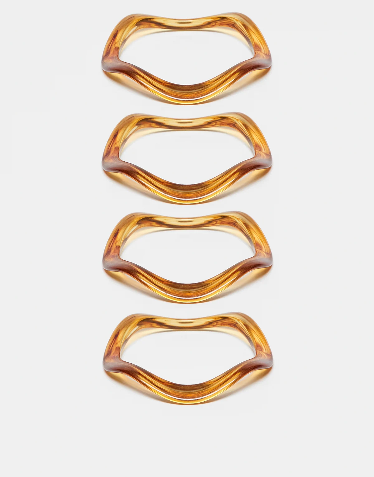 – Zestaw 4 falowanych bransoletek z tworzywa w kolorze brązowym