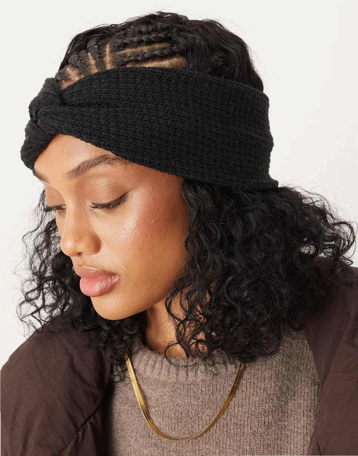 – Stirnband aus Strukturstrick in Schwarz