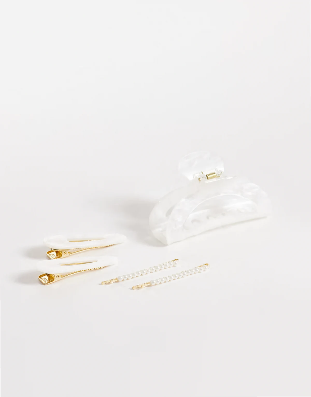 – Zestaw 6 białych akcesoriów do włosów