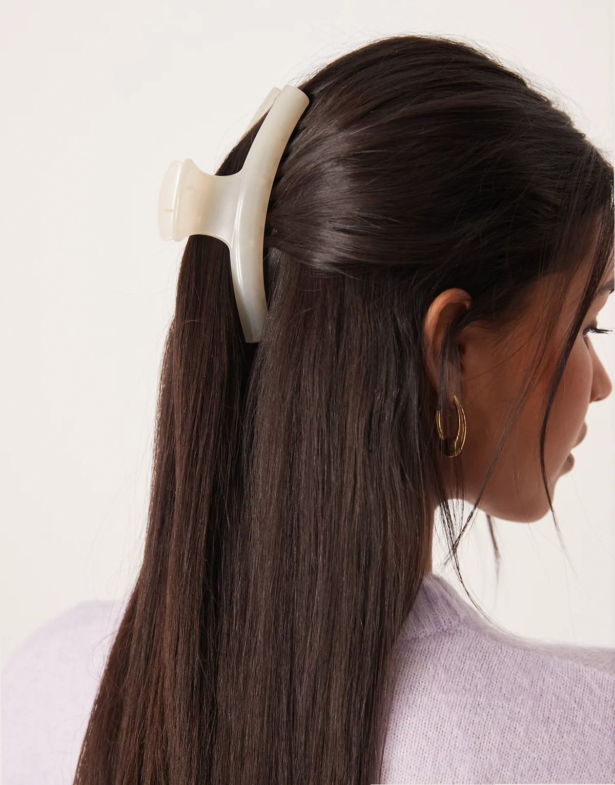 Neapolitan large hair claw in ivory