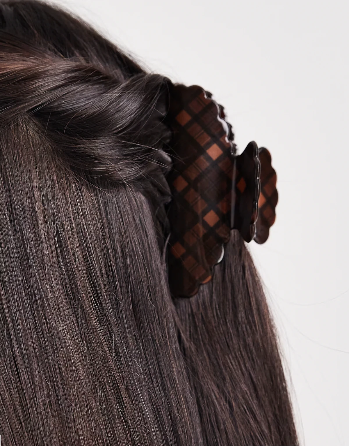 – Haarklammer in Schwarz mit Karomuster und Bogenkante