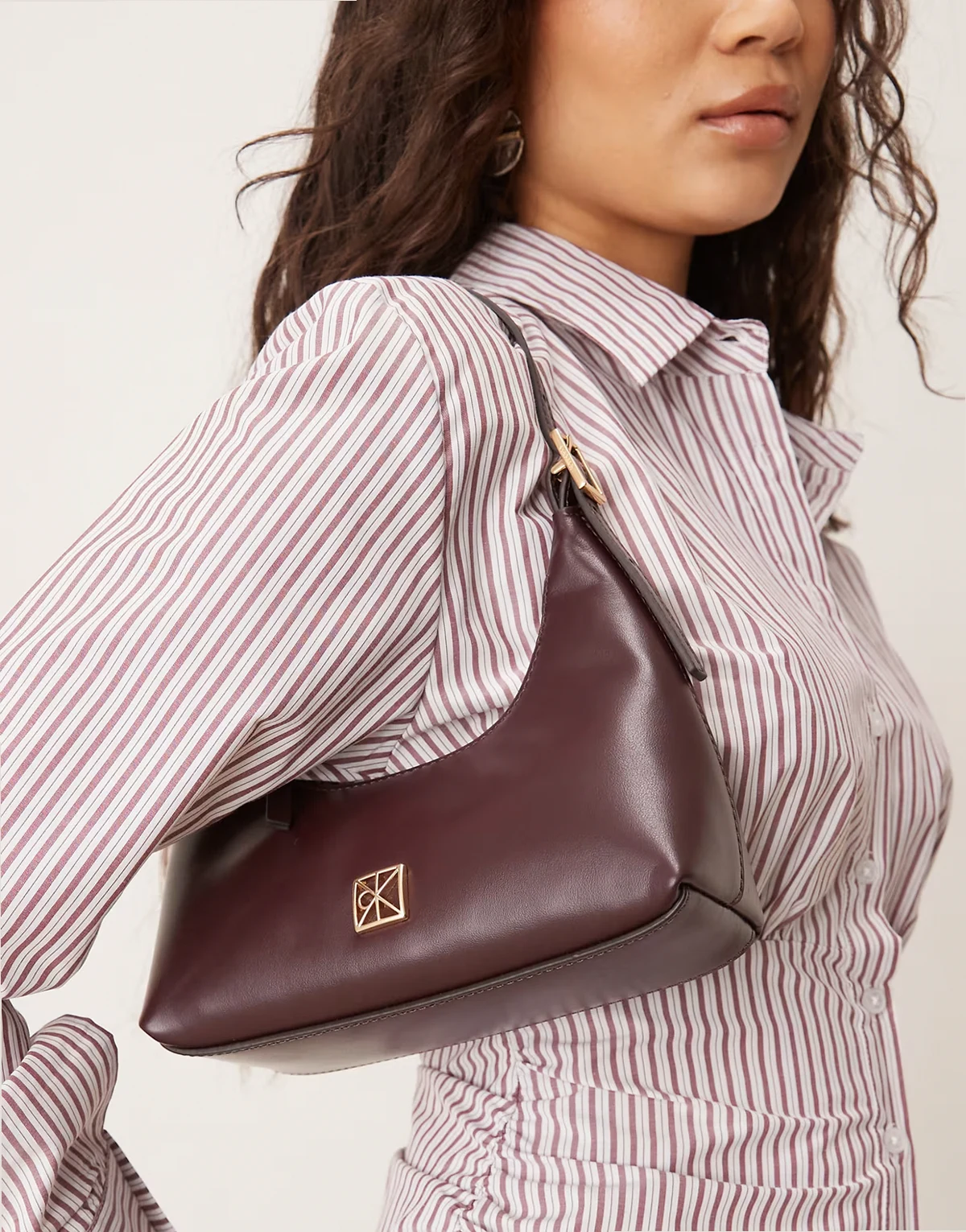hardware detailing logo shoulder bag in brown