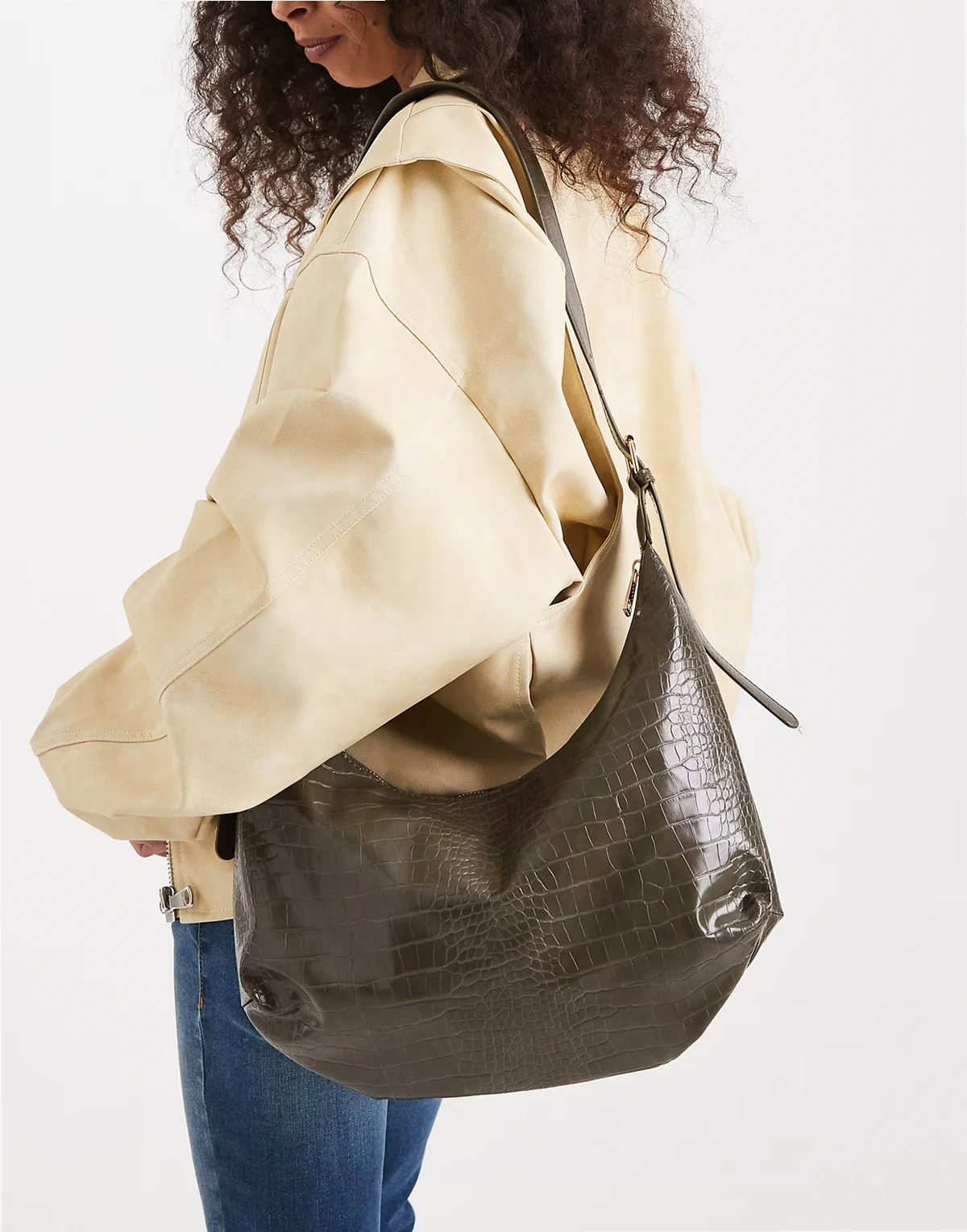 – Lässige Schultertasche in Kroko-Khaki