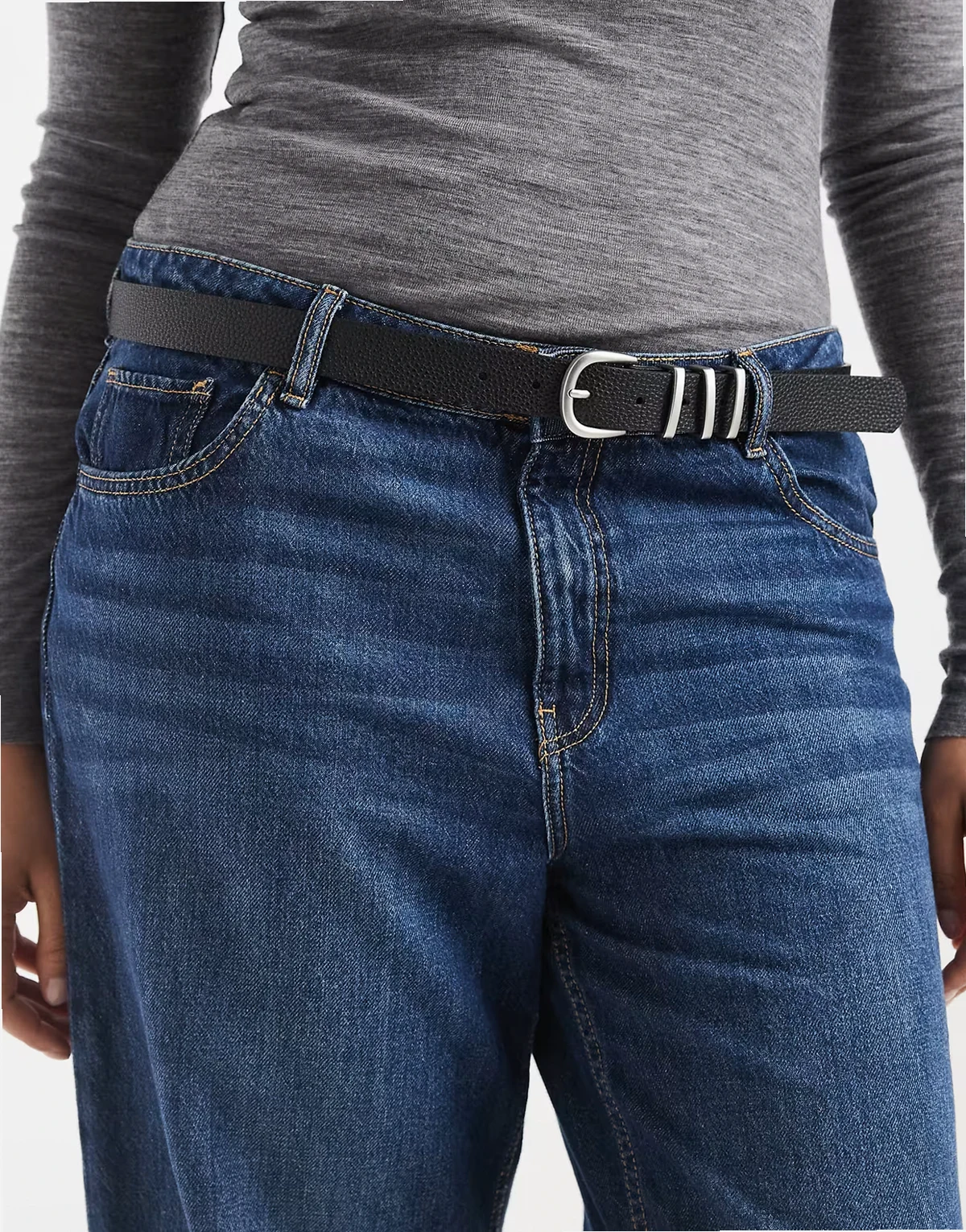 Pieces – Czarny pasek z trzema srebrnymi obręczami