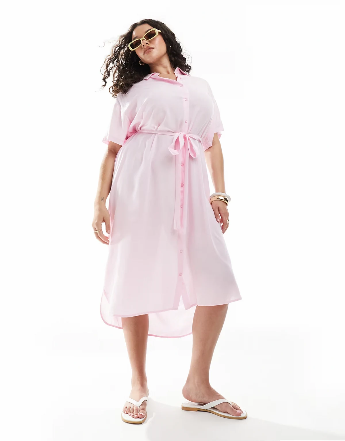 – Midi-Hemdblusenkleid in Rosa mit Bindegürtel