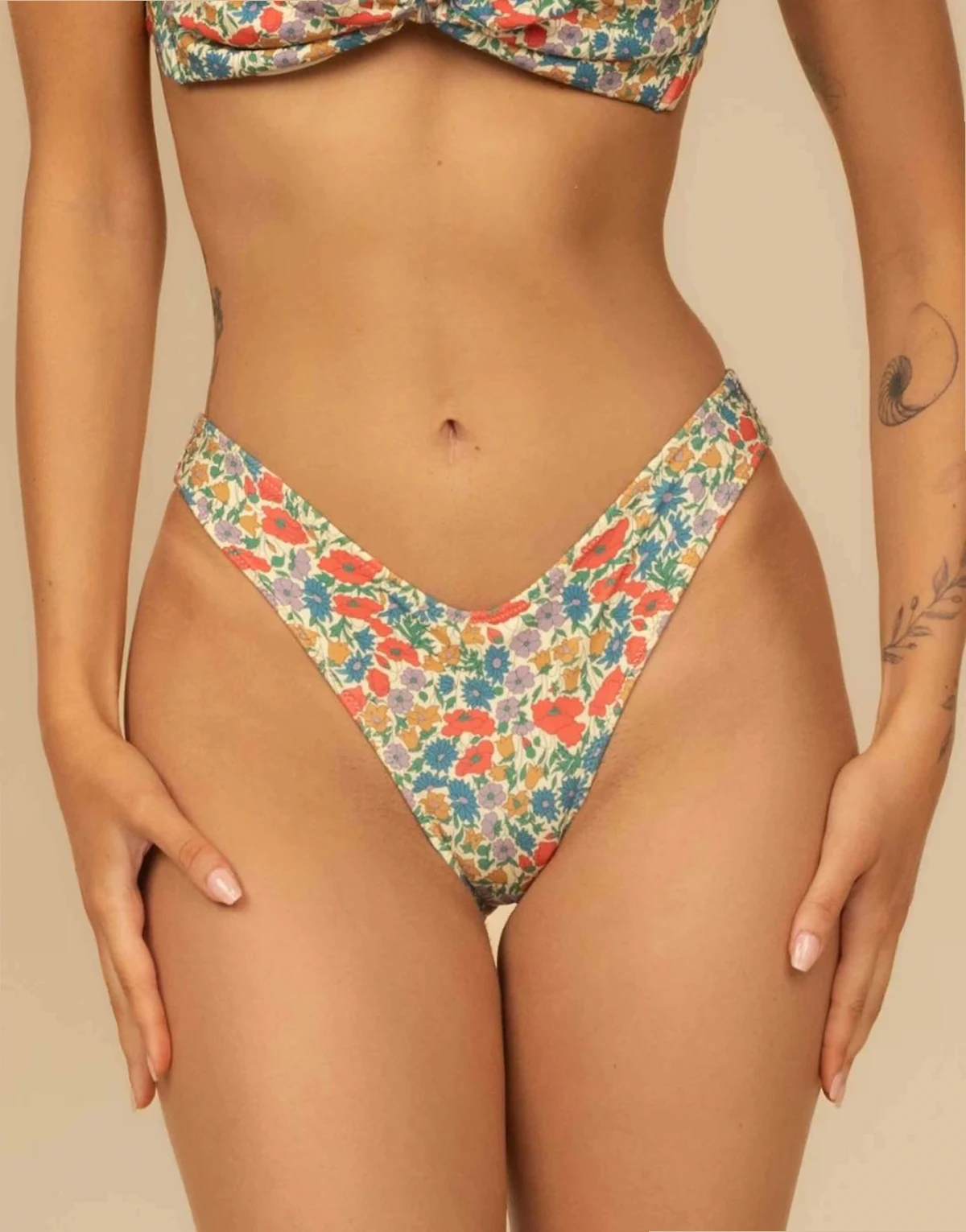 lulu (zig-zag stitch) bikini bottom in florencia floral