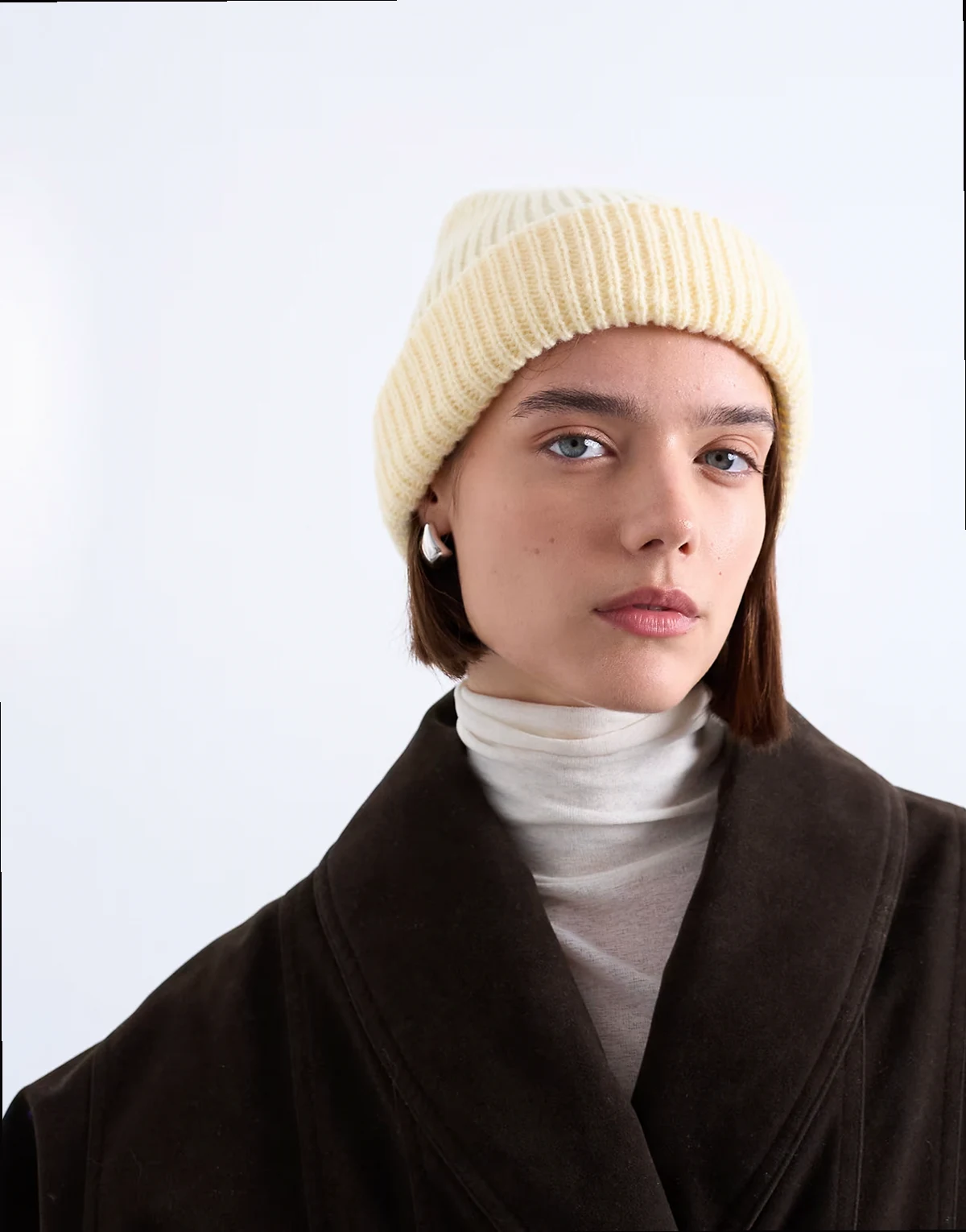 Henry ribbed beanie in buttermilk