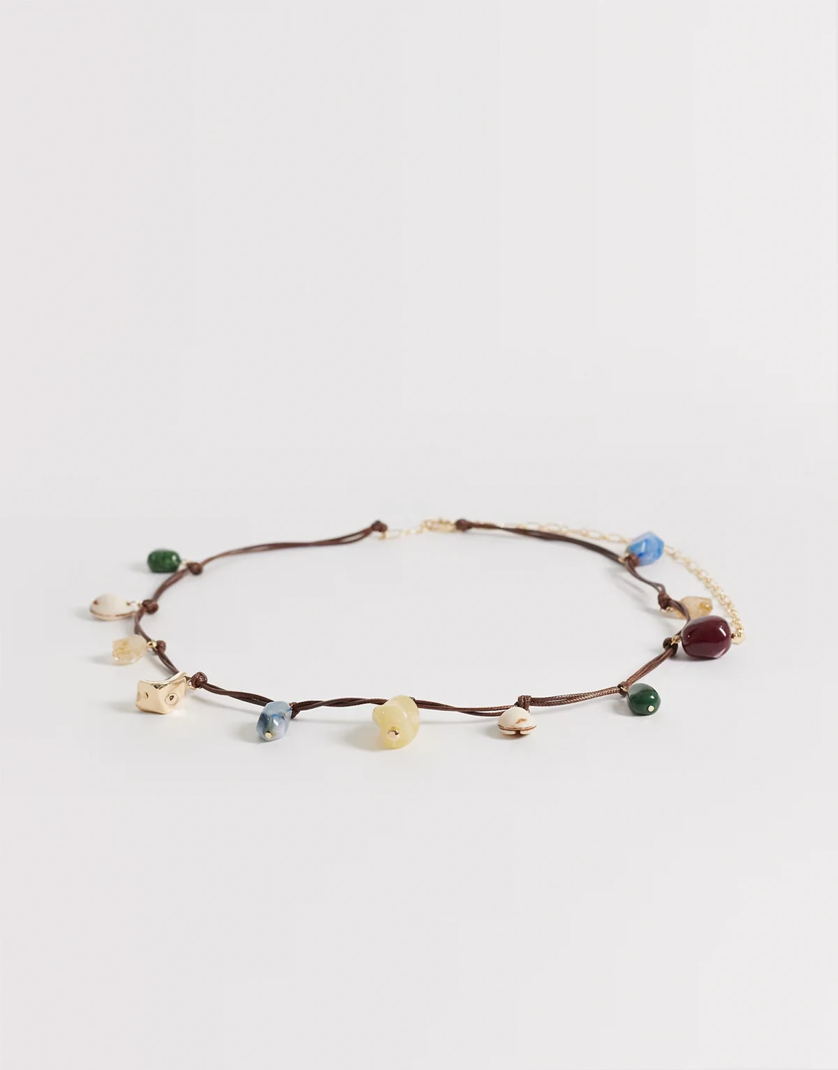 – Kordelgürtel mit Muscheln und Perlen aus Kunstharz