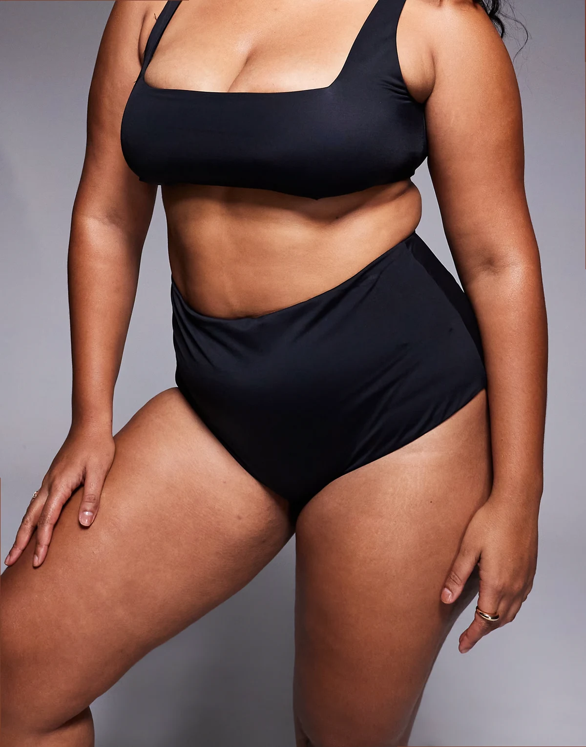 ASOS DESIGN Curve – Maya – Mieszaj i mącz – Czarny dół od bikini z wysokim stanem