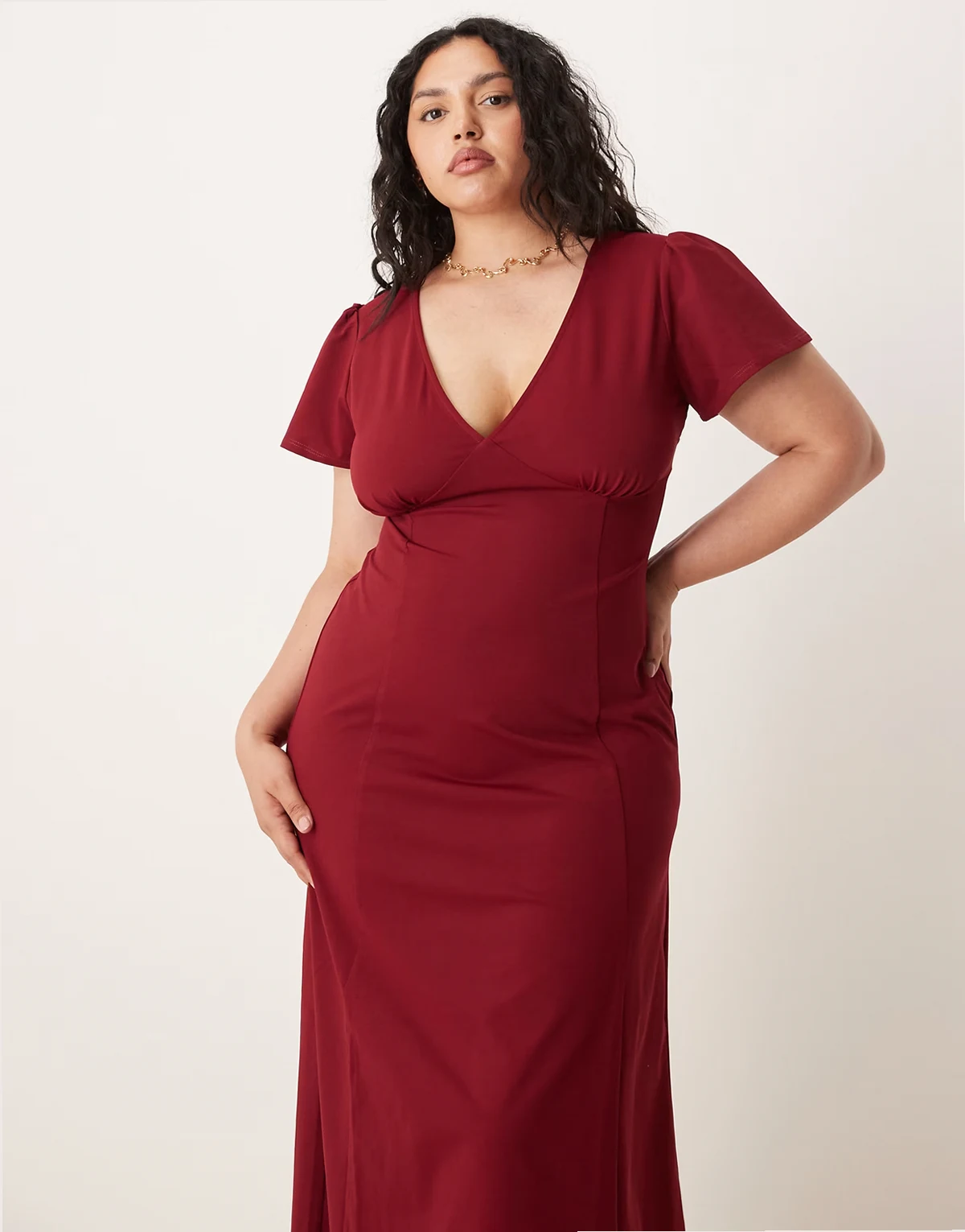 ASOS DESIGN Curve – Bordowa sukienka midi ze zwiewnymi rękawami i odkrytymi plecami