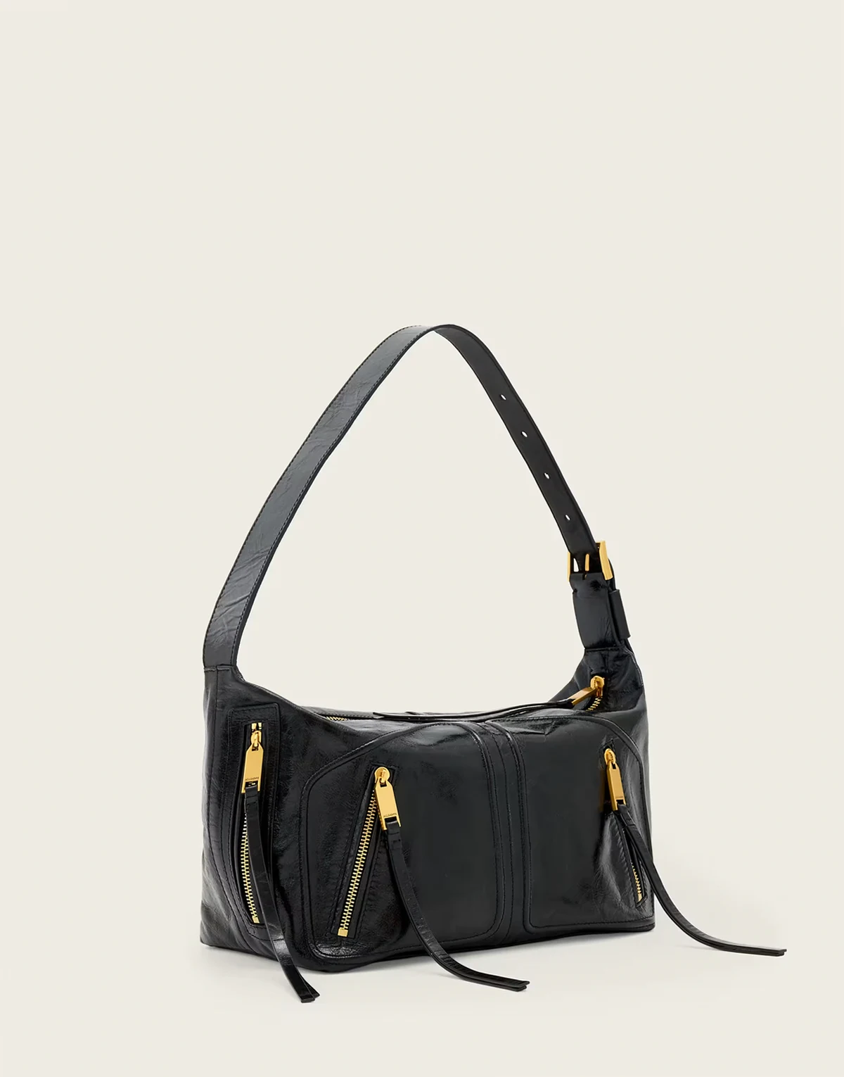jean rey zip detail shoulder bag in black
